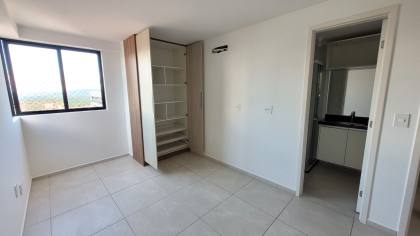Apartamento à venda com 3 suítes, no bairro do Mirante, em Campina Grande