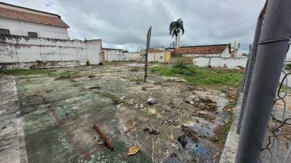 Terreno de 730m² à venda no bairro Conceição, em Campina Grande