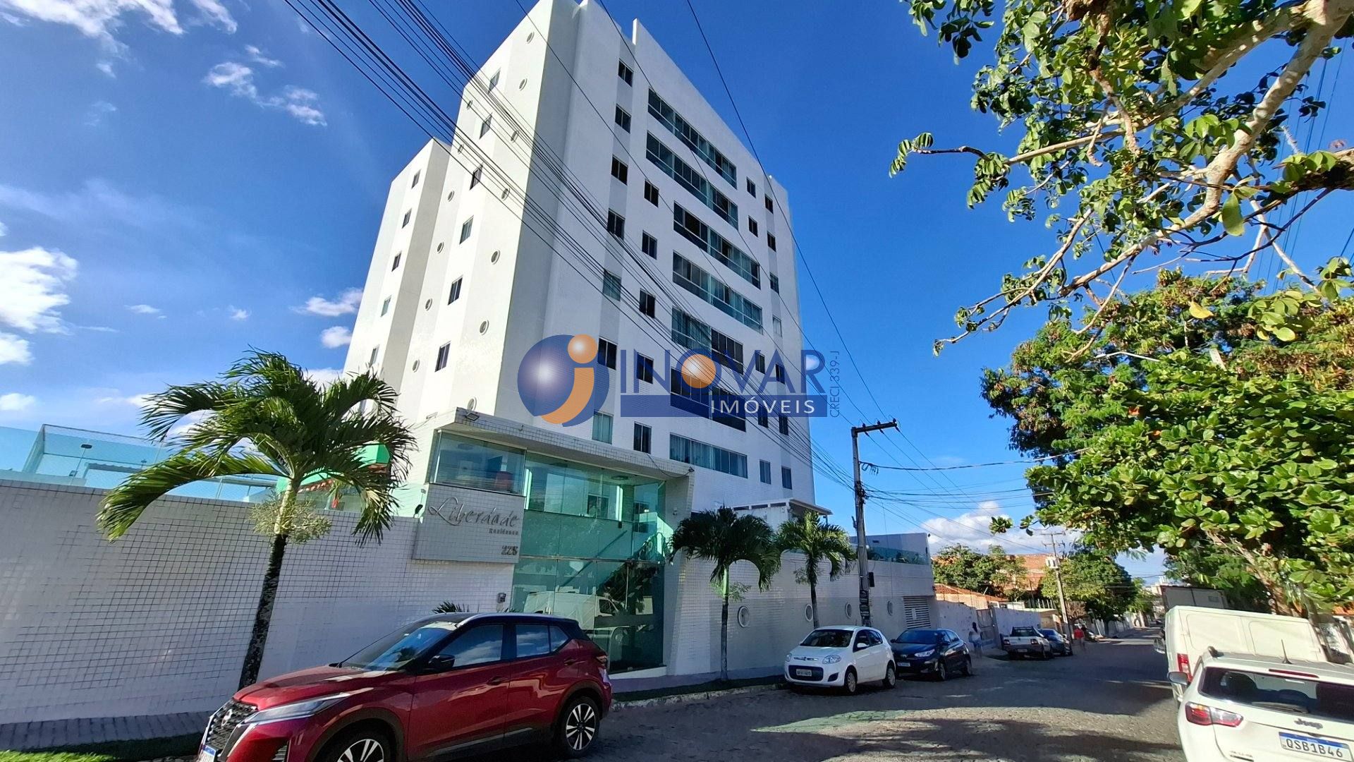 Apartamento à venda com 02 quartos, sendo 1 suíte + DCE, na Liberdade em Campina Grande