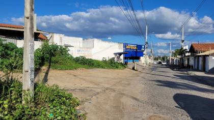 Terreno à venda no bairro Palmeira Imperial, em Campina Grande