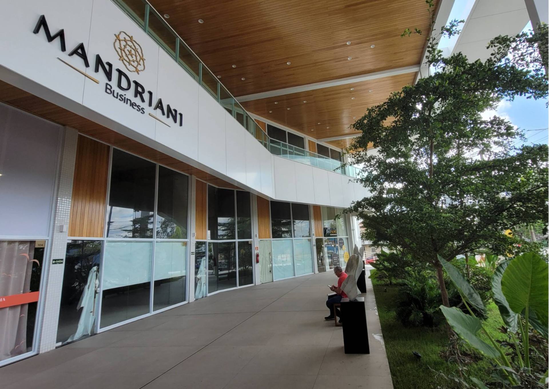 Salas e Lojas comerciais para locação no Mandriani Business