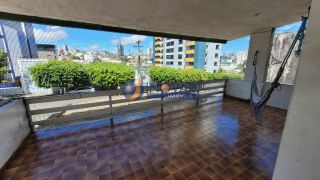 Casa à venda com 4 quartos, sendo 1 suíte, no bairro Alto Branco em Campina Grande