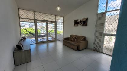 Casa à venda com 4 quartos, sendo 1 suíte, no bairro Alto Branco em Campina Grande