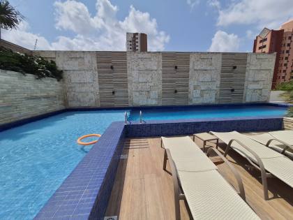 Apartamento à venda com 3 quartos, sendo 2 suítes no centro de Campina Grande