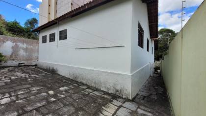 Casa à venda com 3 quartos, sendo 1 suíte no bairro Prata em Campina Grande