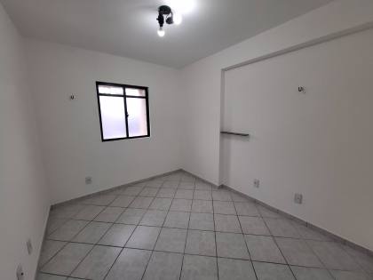 Apartamento para locação com 3 quartos, sendo 01 suíte, no Centro de Campina Grande