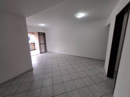 Apartamento para locação com 3 quartos, sendo 01 suíte, no Centro de Campina Grande