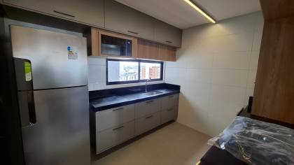 Apartamento à venda com 3 quartos, sendo 2 suítes no bairro Jardim Tavares em Campina Grande