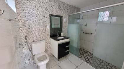 Casa à venda com 03 quartos, sendo 01 suíte no bairro Monte Castelo em Campina Grande