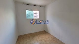 Casa à venda com 03 quartos, sendo 01 suíte no bairro Monte Castelo em Campina Grande