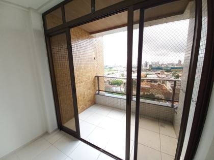 Apartamento para locação com 3 quartos, sendo 1 suíte no bairro Jardim Paulistano em Campina Grande