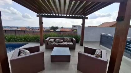 Apartamento MOBILIADO para locação com 2 quartos, sendo 1 suíte no bairro Itararé em Campina Grande