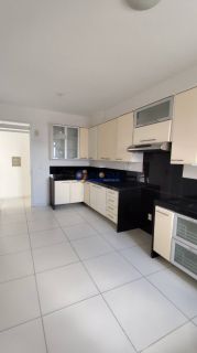 Apartamento  à venda com 3 quartos, sendo 2 suítes no bairro Jardim Tavares em Campina Grande