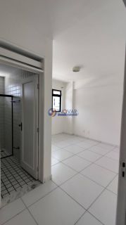 Apartamento  à venda com 3 quartos, sendo 2 suítes no bairro Jardim Tavares em Campina Grande