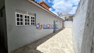 Casa à venda com 3 quartos, sendo 1 suíte no bairro Mirante em Campina Grande