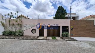 Casa à venda com 3 quartos, sendo 1 suíte no bairro Mirante em Campina Grande