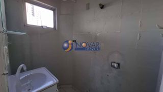 Prédio comercial à venda no centro de Campina Grande.