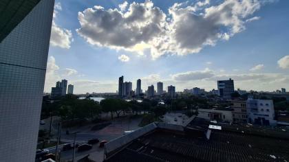 Flat Para Alugar com 01 quartos 01 suítes no Residencial Mandriani em Campina Grande