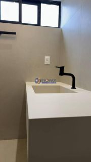 Casa de Condomínio Para Vender com 03 quartos 03 suítes no Condomínio Teriva em Campina Grande