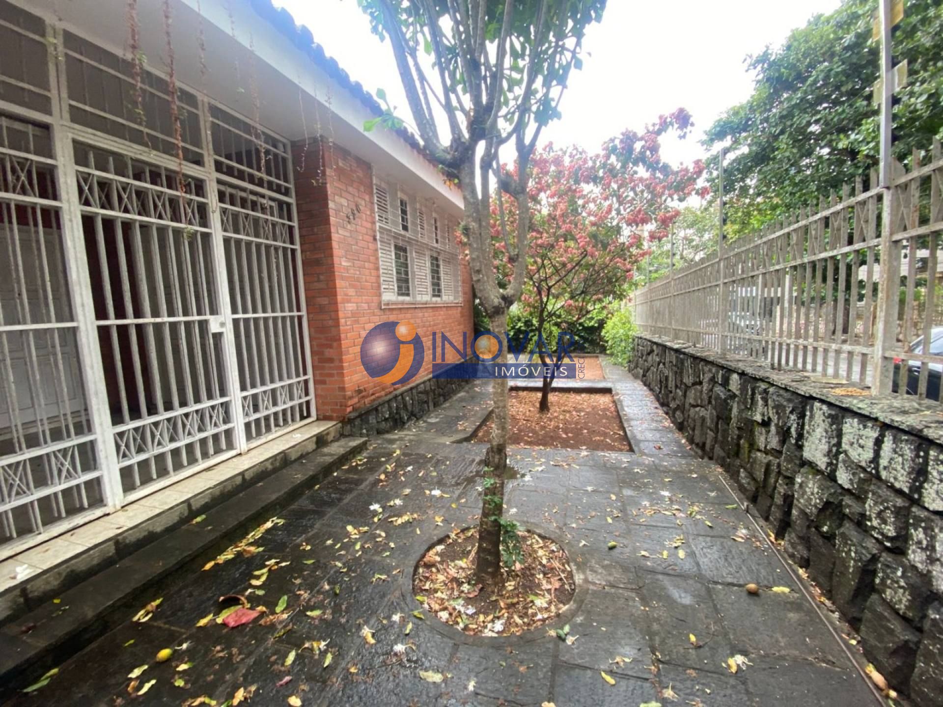 Casa Para Vender com 4 quartos 2 suítes no Centro em Campina Grande