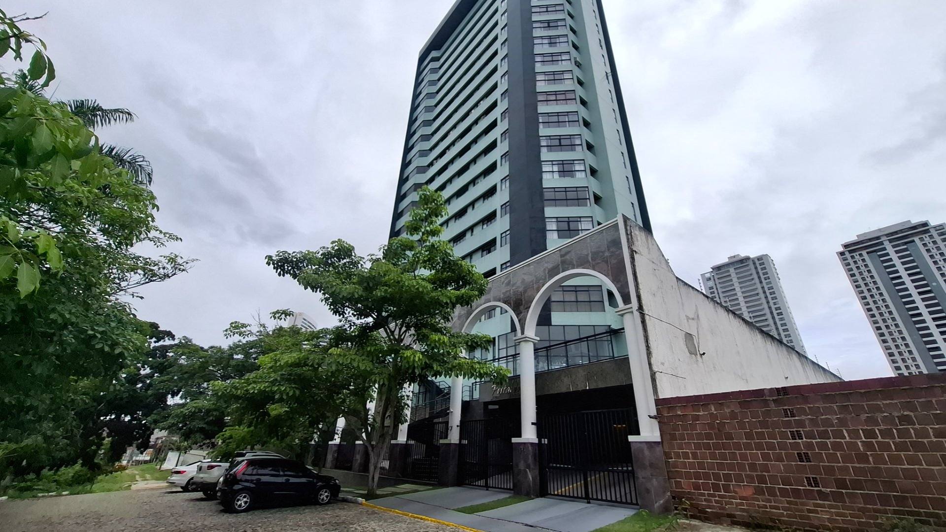 Apartamento à venda todo projetado, 4 suítes no bairro Mirante em Campina Grande