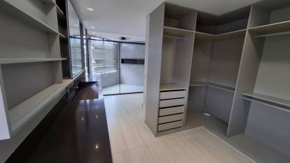 Apartamento à venda todo projetado, 4 suítes no bairro Mirante em Campina Grande