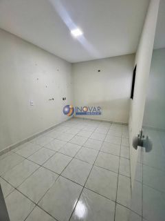 Casa a venda com 2 quartos, sendo 1 suíte no loteamento Vila Maria da Luz