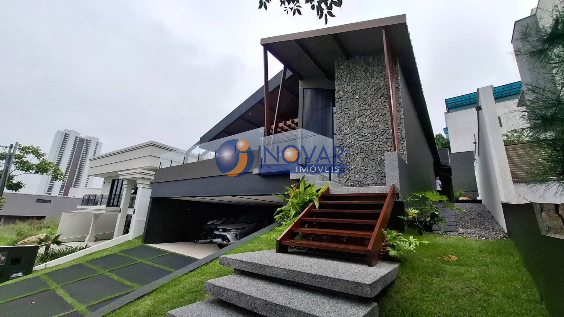 Casa à venda no Alphaville Campina Grande com 3 suítes