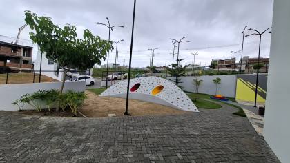 Casa à venda no condomínio Skyville, com 03 quartos, sendo 01 suíte, em Campina Grande