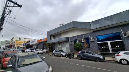 Prédio comercial de esquina para venda ou locação, próximo a rua João Pessoa, em Campina Grande