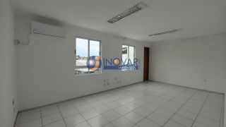 Edifício Comercial para locação com 13 salas no bairro Prata em Campina Grande