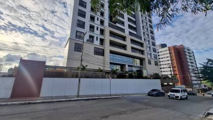 Apartamento à venda PORTEIRA FECHADA, com 03 suítes, no Mirante em Campina Grande