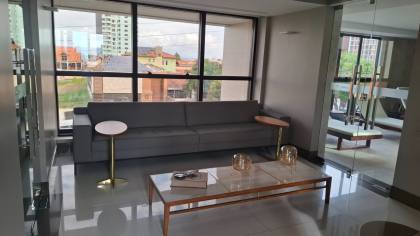 Apartamento à venda PORTEIRA FECHADA, com 03 suítes, no Mirante em Campina Grande