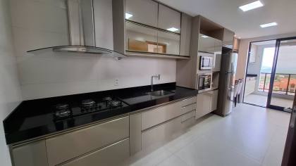 Apartamento à venda PORTEIRA FECHADA, com 03 suítes, no Mirante em Campina Grande