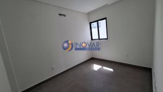 Casa de condomínio à venda com 3 quartos, sendo 1 suíte no Condomínio Jardins da Serra, em Campina Grande