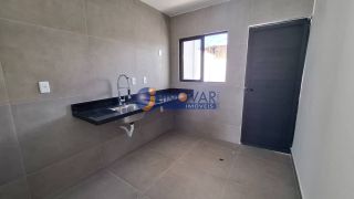 Casa de condomínio à venda com 3 quartos, sendo 1 suíte no Condomínio Jardins da Serra, em Campina Grande