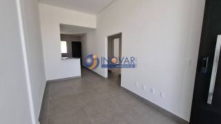 Casa de condomínio à venda com 3 quartos, sendo 1 suíte no Condomínio Jardins da Serra, em Campina Grande