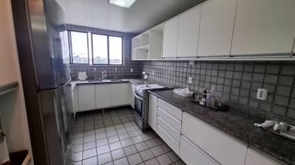 Apartamento à venda com 3 quartos, sendo 1 suíte no bairro Prata em Campina Grande