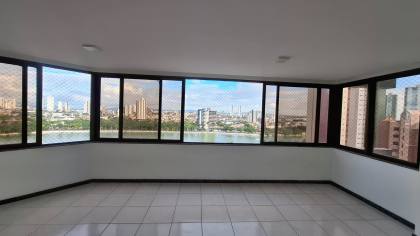 Apartamento á venda com 4 suítes no Centro de Campina Grande