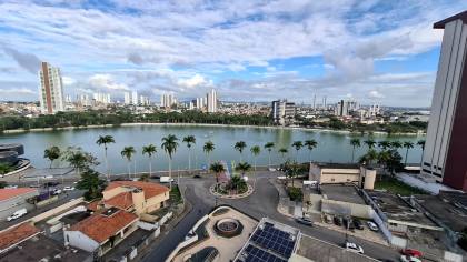 Apartamento á venda com 4 suítes no Centro de Campina Grande