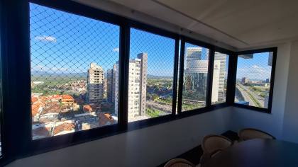 Apartamento à venda com 03 suítes no bairro do Mirante em Campina Grande