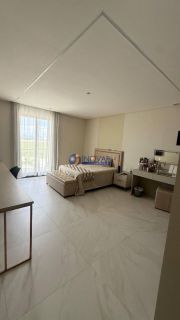 Casa à venda em condomínio fechado com 4 suítes no bairro Jardim Tavares em Campina Grande