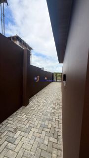 Casa à venda em condomínio fechado com 4 suítes no bairro Jardim Tavares em Campina Grande