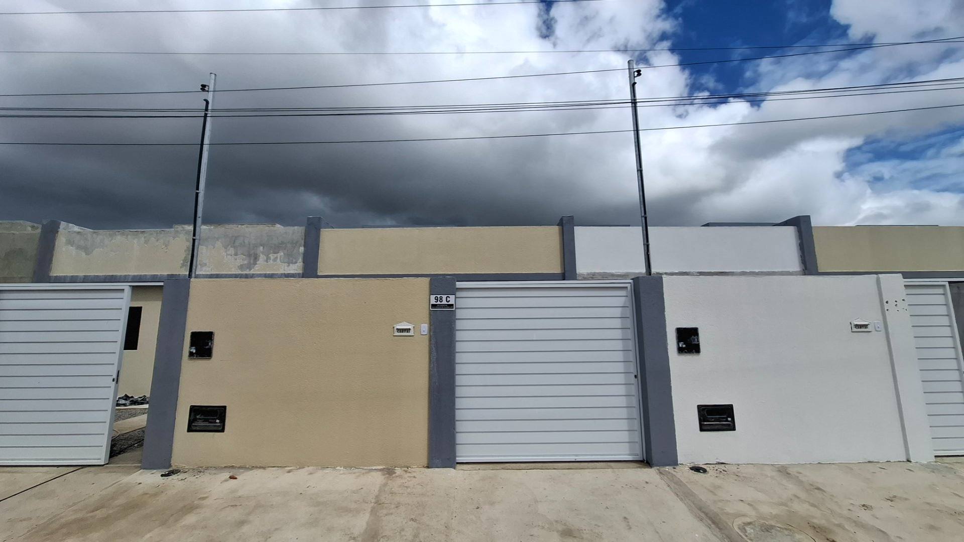 Casa à venda com 2 quartos, sendo 1 suíte, no bairro Bodocongó em Campina Grande
