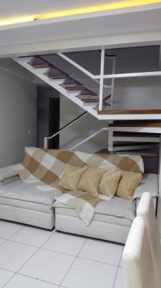 Duplex para locação, com 3 quartos, sendo 2 suítes, no bairro Catolé em Campina Grande
