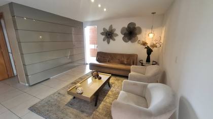 Duplex para locação, com 3 quartos, sendo 2 suítes, no bairro Catolé em Campina Grande