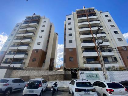 Duplex para locação, com 3 quartos, sendo 2 suítes, no bairro Catolé em Campina Grande