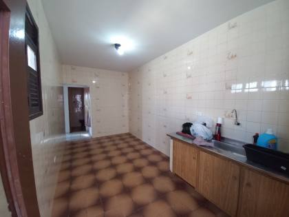 Casa para locação com 3 quartos, sendo 1 suíte no bairro Centenário em Campina Grande