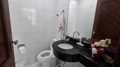 Casa à venda com 03 suítes no Centro de Campina Grande
