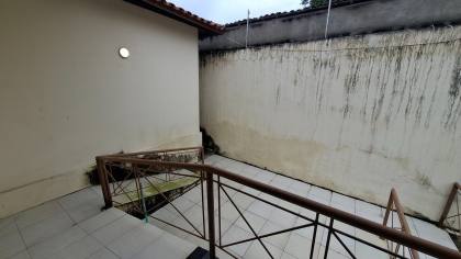 Casa à venda com 03 suítes no Centro de Campina Grande